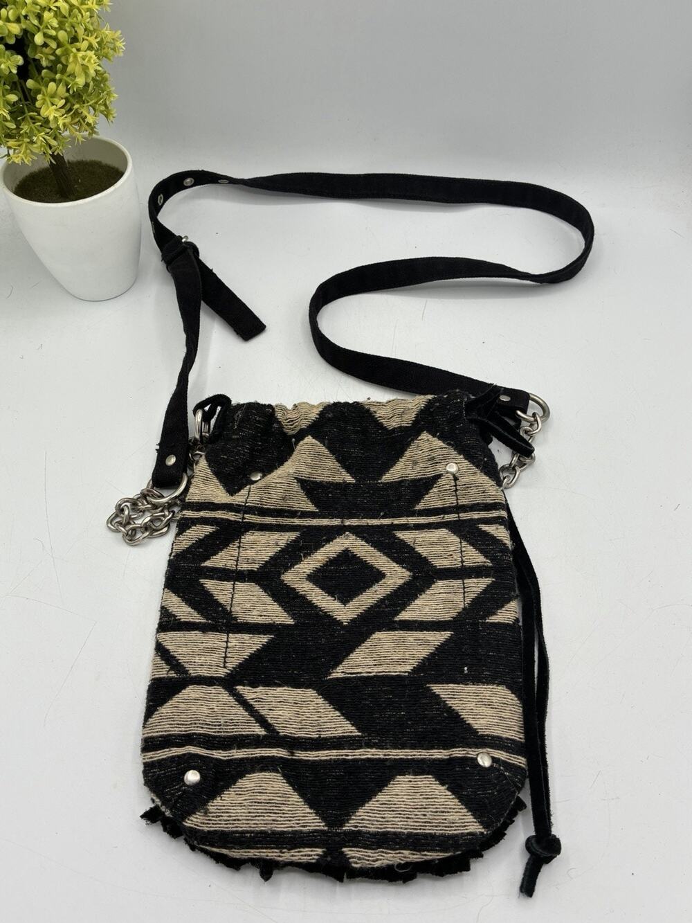 American Eagle Outfitters Aztec Crossbody Bag Boho Southwest Fringe Chain